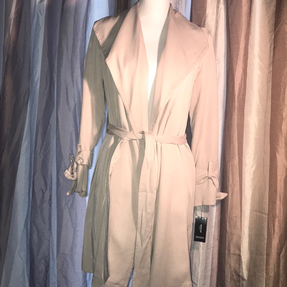 🛍 Alfani Tan Coat NWT